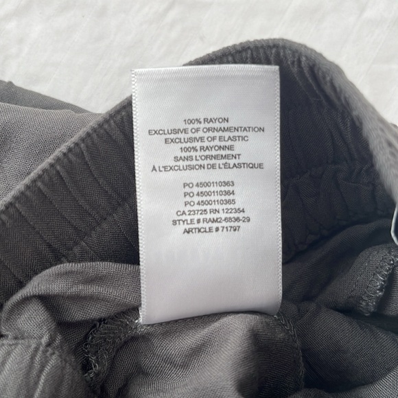 Sunday Best Grenville pant in Sagesse - Picture 8 of 8